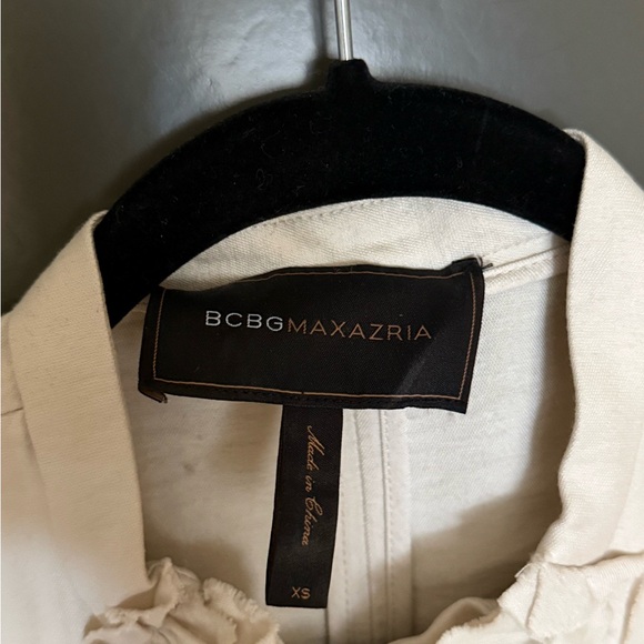 BCBG Cropped Ruffle Blazer Size XS - Picture 3 of 3